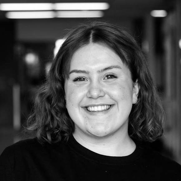Meet your Posher, Chloe - Picture 1 of 1